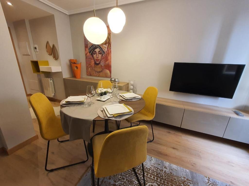 Piso En El Burgos Historico Apartment ภายนอก รูปภาพ