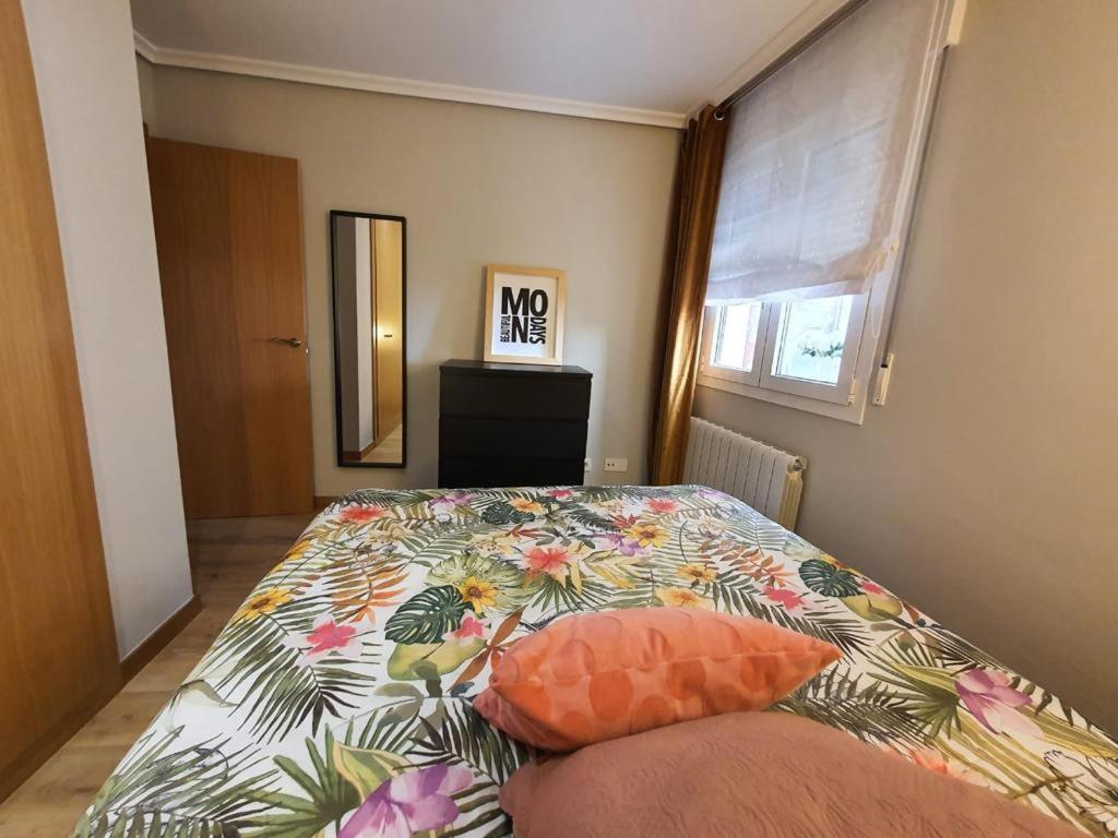 Piso En El Burgos Historico Apartment ภายนอก รูปภาพ